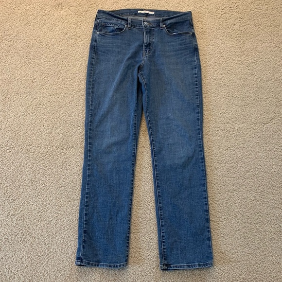 Levi's Women's Classic Straight Leg Denim Jeans (size 29) or 8M - Picture 3 of 10